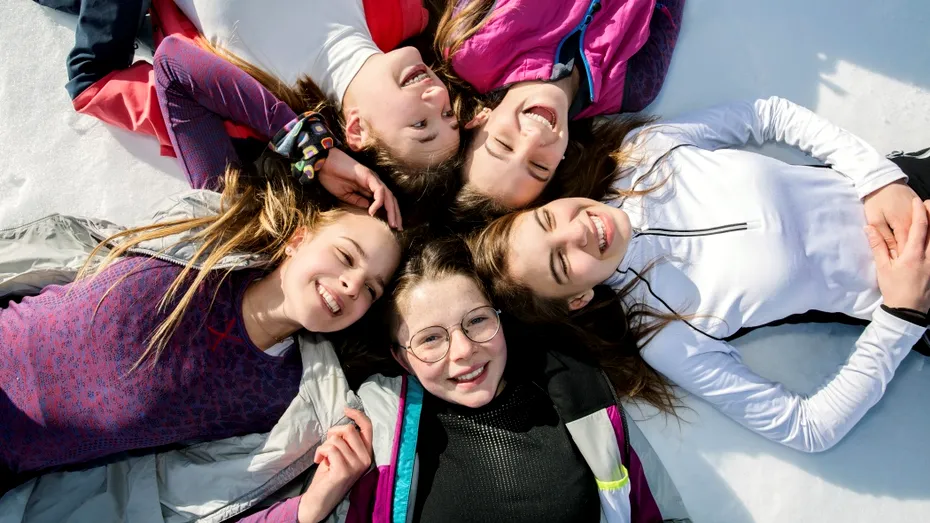 ADHD la fete. Simptome, manifestări și semne timpurii pe care părinții nu trebuie să le ignore