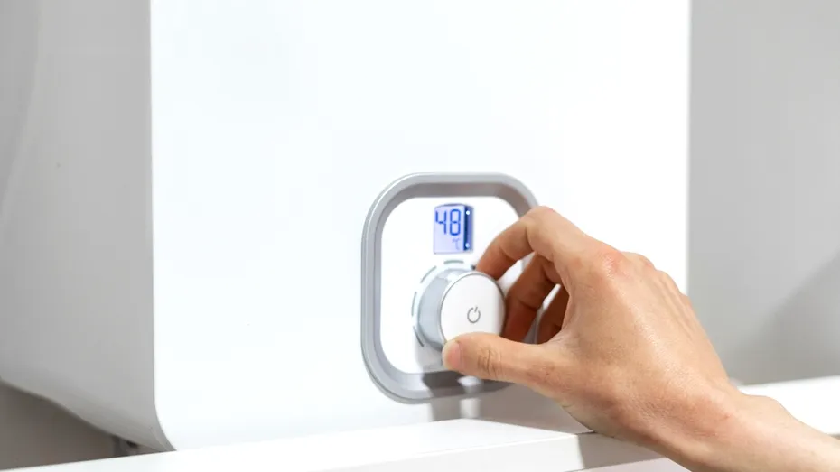 Cât consumă o centrală electrică pe zi sau pe lună? Tot ce trebuie să știi înainte să o alegi