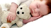 De ce nu e bine să dormi în acelaşi pat cu bebeluşul