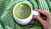 Riscurile la care te expui dacă consumi prea multă matcha. Are și efecte secundare, afectează ficatul și digestia