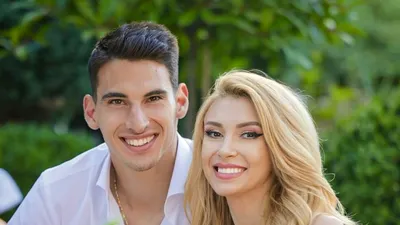 Cum arată vila spectaculoasă în care locuiesc Andreea Bălan și Victor Cornea. Casa de lux are piscină și o grădină uriașă
