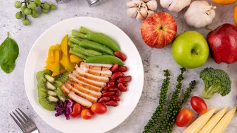 Dieta care ar putea reduce riscul de boli grave: metoda popularizată de medicul Michael Mosley