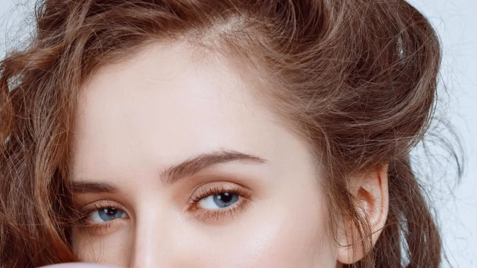 Guma de mestecat poate conţine un ingredient nociv pentru dinţi! Află care este acesta!