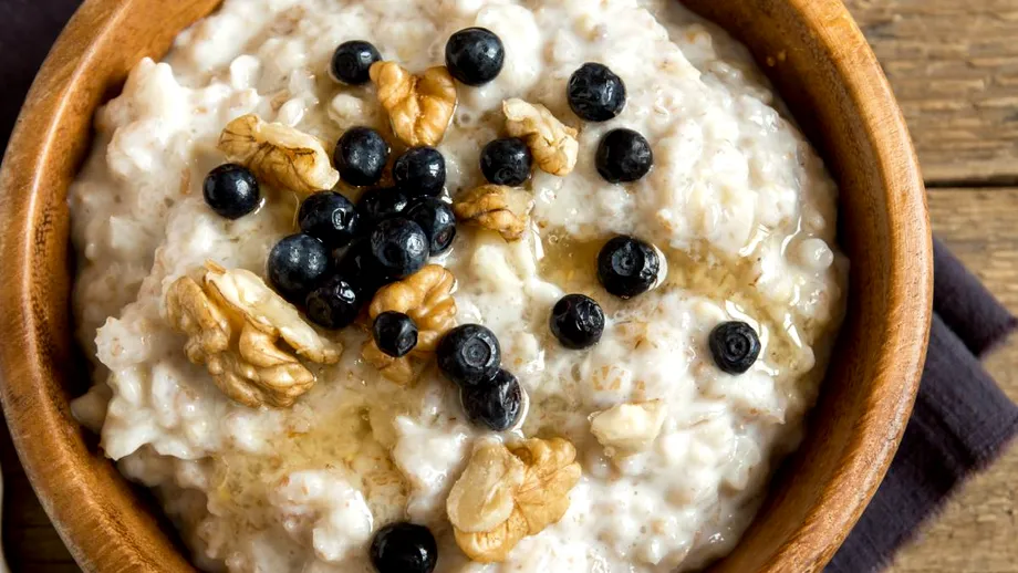 Arta porridge-ului perfect: cum să faci cel mai cremos terci de ovăz, doar cu sare