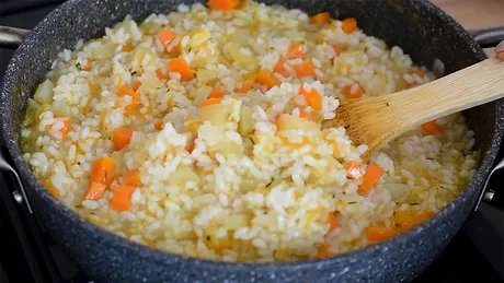 Pilaf călugăresc de post. Rețeta secretă a părintelui Dionisie de la Mănăstirea Căldărușani