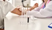 Poate o simplă analiză de sânge să arate cancerul? Ce trebuie să știi despre hemogramă