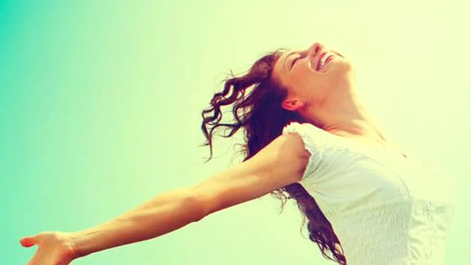 10 studii care îţi schimbă percepţia despre fericire