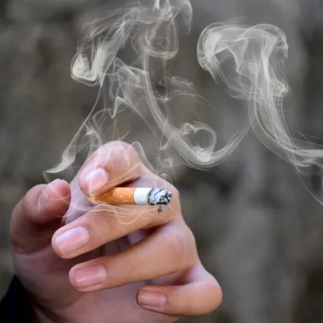 Fumul de țigară e mai periculos decât ne imaginăm. Accelerează cancerul pancreatic