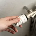 Etajul de la bloc care poate avea facturi mai mici la încălzire. Aceste apartamente sunt cele mai căutate
