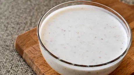 Băutura recomandată de un medic pentru arderea grăsimilor peste noapte