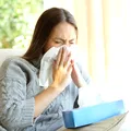 Ce spune culoarea secrețiilor nazale despre sănătatea ta!
