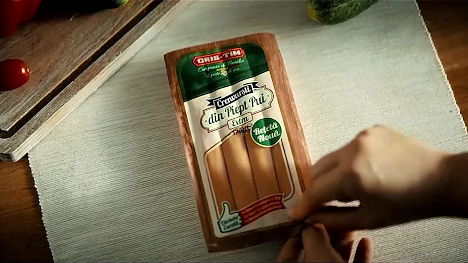 Variantă rapidă și sănătoasă de hot-dog