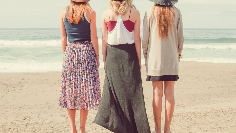 Cum să-ți pregătești pielea pentru plajă. Redu riscurile cu cele mai simple soluții la îndemână!