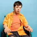 Se modifică ajutorul de 1.000 de lei pentru copiii cu dizabilități. Cine primește mai puțini bani din 2027 și cine pierde sprijinul