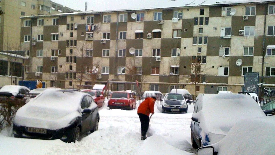 Amendă de 2.500 lei pentru românii care locuiesc la casă și comit această greșeală, când ninge afară