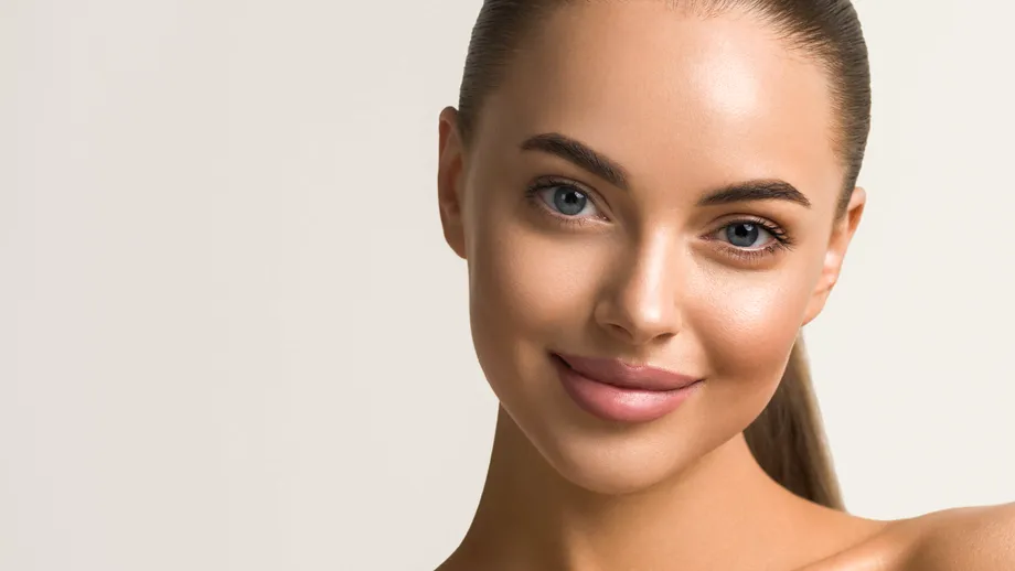 Manifest pentru frumusețea naturală: Mai mult decât orice intervenție estetică, echilibrul este cel ce ne ajută să arătăm bine