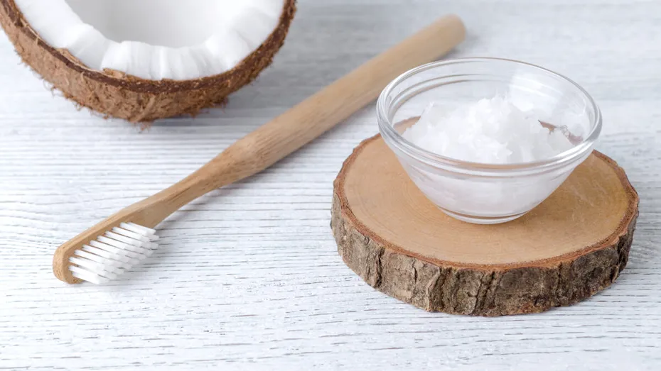 Deodorant natural cu ulei de cocos. Scapi de mirosurile neplăcute cu acest amestec preparat acasă