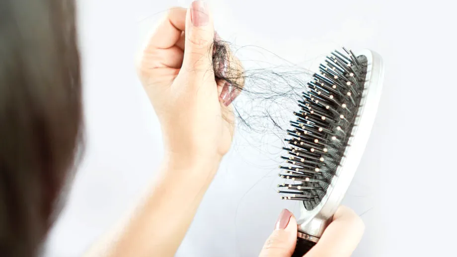 Cât păr e normal să pierzi zilnic și când să te îngrijorezi