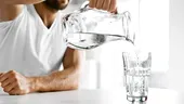 Câtă apă trebuie să bei ca să slăbești repede pe timpul verii. Cel mai bun moment în care să bei un pahar cu apă