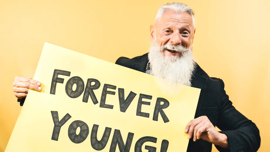 Transfuziile cu sânge tânăr pot încetini procesul de îmbătrânire și pot prelungi durata de viață cu până la 10% (STUDIU)