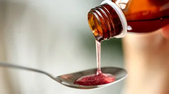 Un sirop de tuse disponibil și în România, eficient în reducerea declinului cognitiv și a riscului de demență. Ce au descoperit cercetătorii