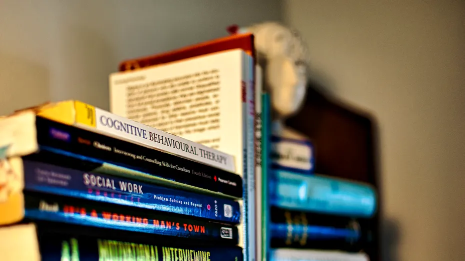 Disonanța cognitivă: ce este și de ce ne provoacă un conflict interior