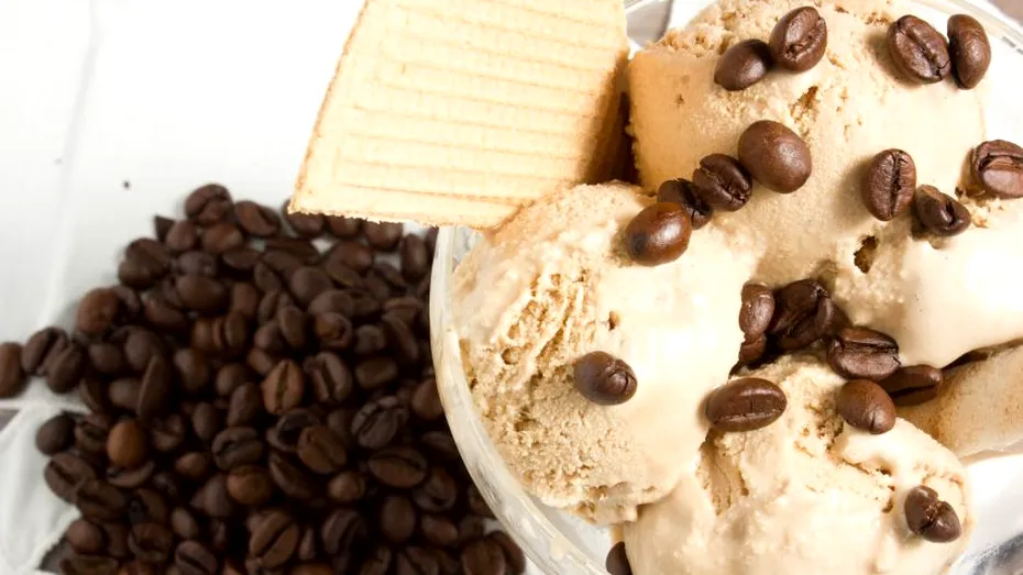 Înghețată de cafea cu frișcă și lapte condensat - cremoasă, fără adaos de zahăr