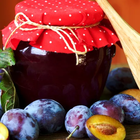 Rețeta pentru gem de prune cu rom. E preferata lui David Beckham