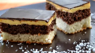 Prăjitura „O noapte la Veneția”. Un desert delicios și foarte simplu de preparat! Rețeta completă