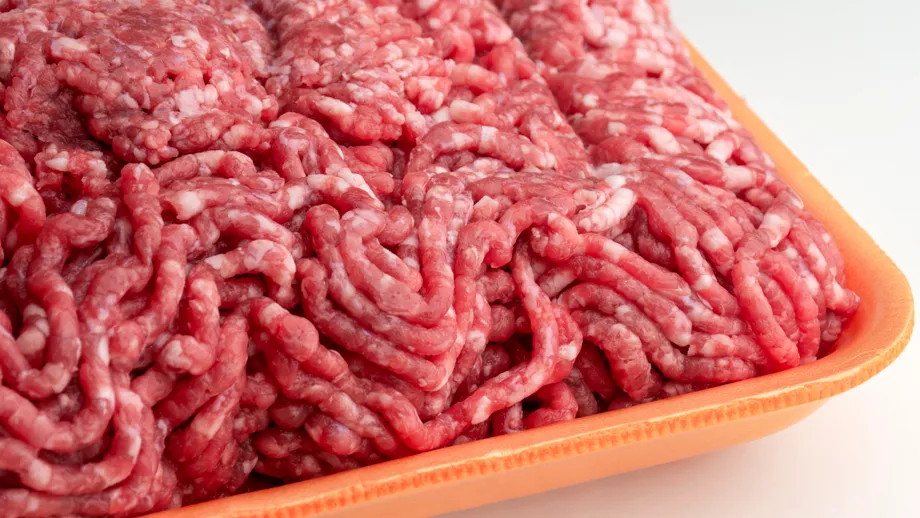 Când trebuie să sărezi carnea tocată? Răspunsul lui Gordon Ramsay i-a surprins pe toți