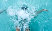 Tatăl și copilul electrocutați lângă piscina gonflabilă au murit în doar câteva secunde. Ce greșeală uriașă au făcut