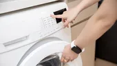 Butonul ascuns al mașinii de spălat pe care toată lumea îl are, dar aproape nimeni nu-l folosește