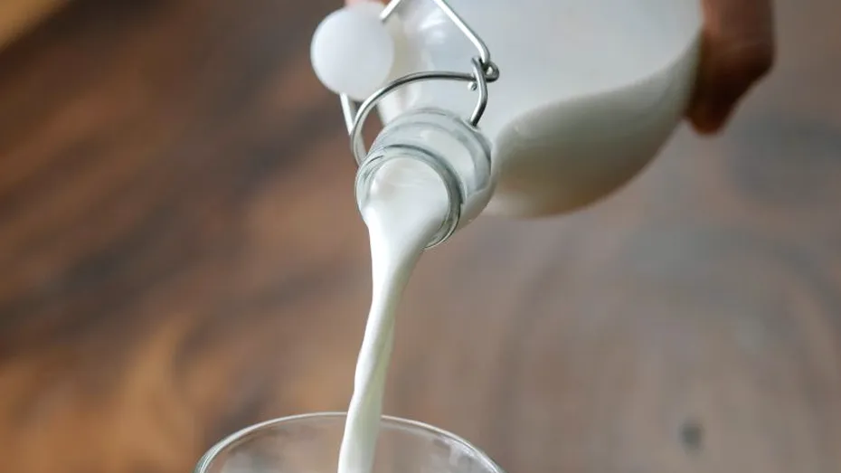 Ce se întâmplă dacă bei un pahar de lapte pe zi. Descoperirile care contrazic studiile anterioare