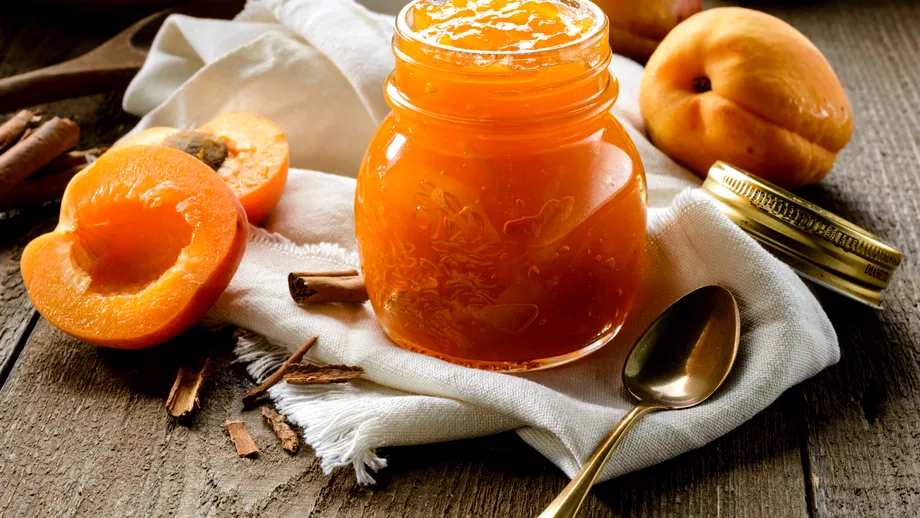 Cum să faci gem de caise fără zahăr, bun la dietă. Trucul ca să iasă parfumat și numai bun de dulce