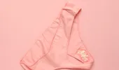 Cum scapi de petele de pe lenjeria intimă cauzate de secrețiile vaginale sau sângele menstrual. 4 soluții eficiente