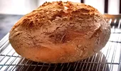 Cum prepari cea mai gustoasă pâine cu făină integrală chiar la tine acasă. Nu ai nevoie de ingrediente multe