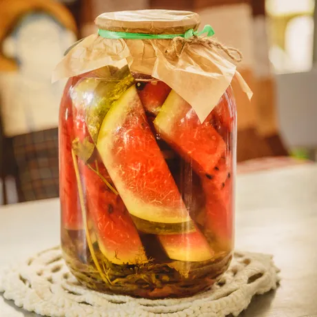 Rețeta de pepene roșu murat! E un adevărat deliciu pentru perioada de iarnă