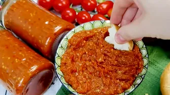 Cât ulei se pune în zacusca cu vinete? O simplă greșeală îți poate strica tot preparatul