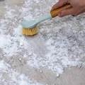 Cum să împrospătezi și să elimini mirosurile din covoare sau mochete folosind amidonul de porumb