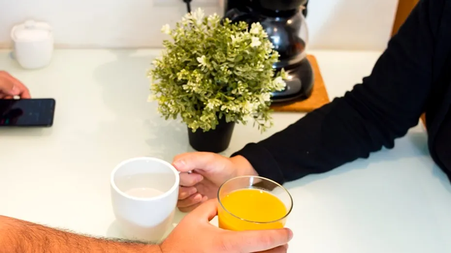 Ficatul și rinichii îți vor mulțumi dacă faci asta! Băutura care curăță în mod natural aceste organe vitale