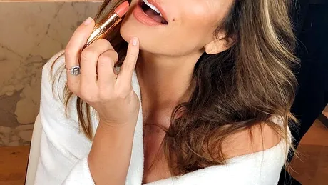 Cindy Crawford, la 55 de ani, ca la 20