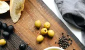 Uleiul de măsline: cum ajută în procesul de slăbire? Detox sau masaj?