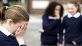 Copilul tău este intimidat de alţi elevi la şcoală? Cum îl ajuţi?
