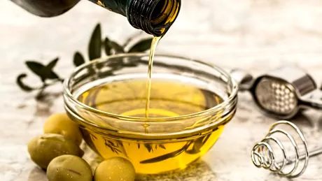 Uleiul de măsline, varianta naturală a ibuprofenului. Ce beneficii are pentru sănătate