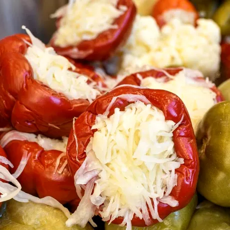 Gogoșari murați în sos de muștar. Rețeta toamnei care cucerește orice gospodină