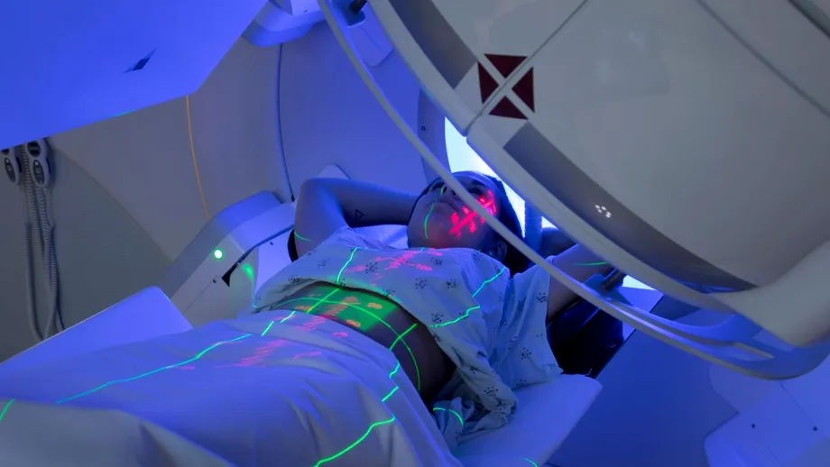 Cum funcționează radioterapia stereotactică, terapia interzisă românilor bolnavi de cancer
