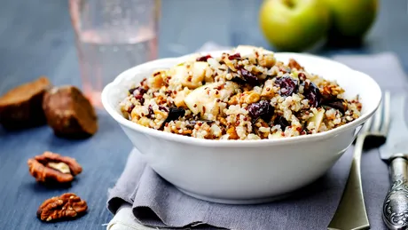 Salată de vinete cu quinoa şi nuci - recomandare VIDEO by CSID