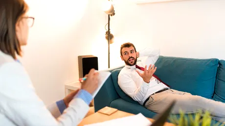 De ce este important să mergi la terapie chiar dacă ai sprijin din partea celor dragi