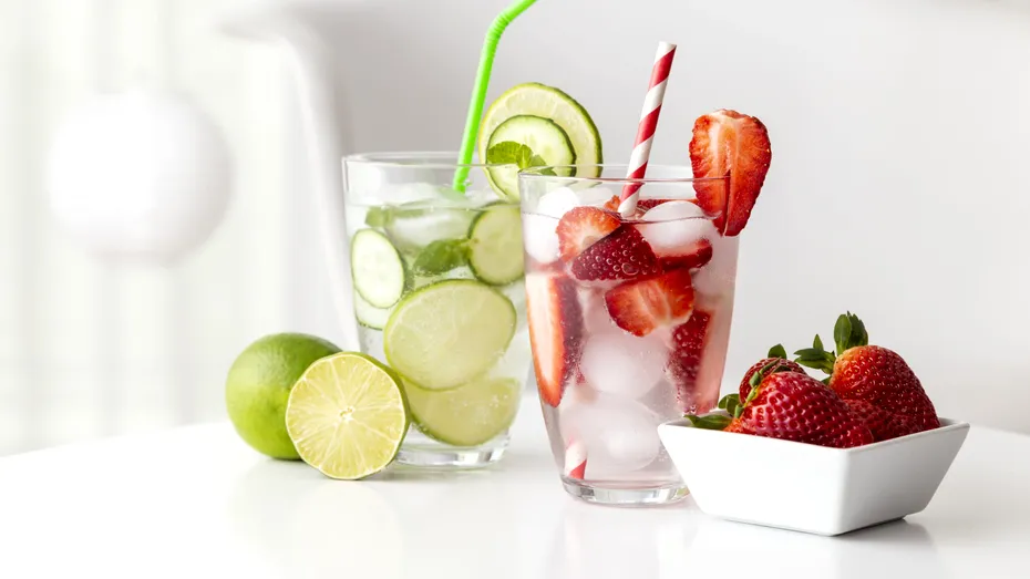 4 trucuri eficiente pentru a te hidrata pe durata întregii zile