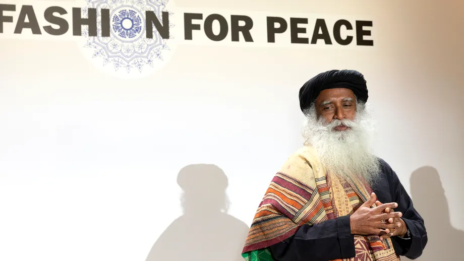 SadhGuru: 15 vorbe de duh care te-ar putea ajuta în viață